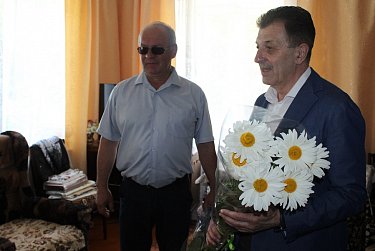 В рабочем графике депутата Окшина